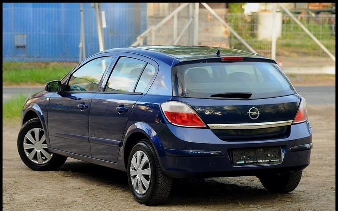 Opel Astra cena 10800 przebieg: 229047, rok produkcji 2007 z Świdnica małe 254